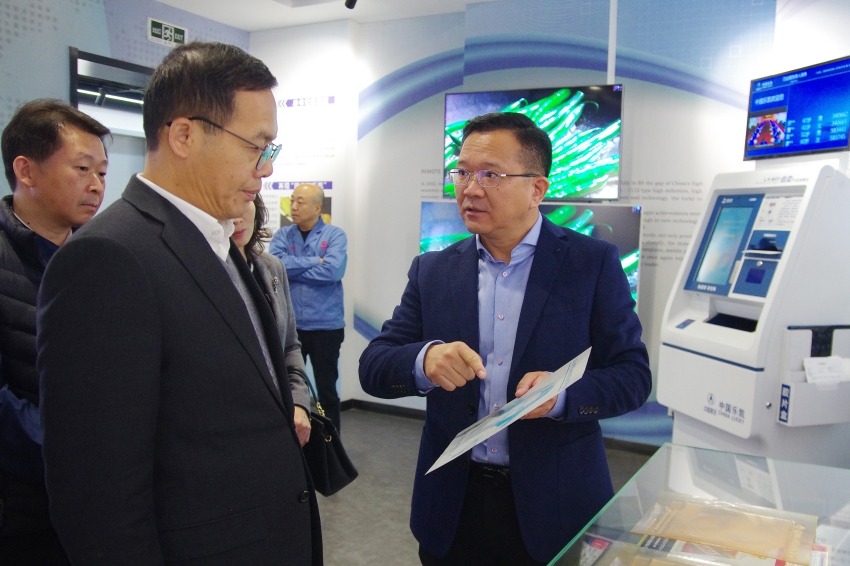 十堰市副市長(zhǎng)羅耀華到訪(fǎng)樂(lè)凱